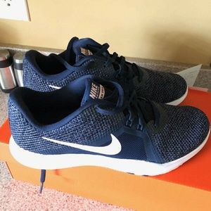 Brand New Womens Nikes Shoes